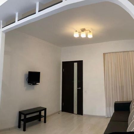 New Cosy Apartment Lviv Ngoại thất bức ảnh
